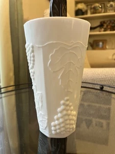 2 Indiana Glass- Colony -Harvest Grape Milk Glass - Tumblers 6” -White - Picture 1 of 7