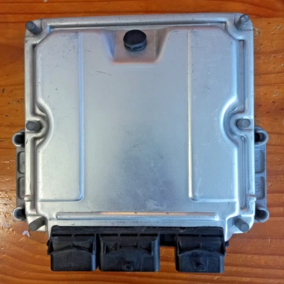 CALCULATEUR  807  ,C8   2.0 HDI -DÉCODÉ -BOSCH  EDC15C2  0281011334 / 9652590380 - Image 1 of 2