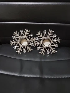 Coppia di portacandele votivi fiocco di neve 6" argento e perline - Foto 1 di 6