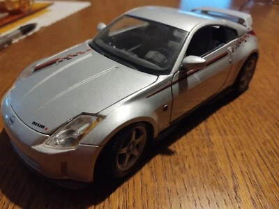 Modèle de voiture 1:18 NISSAN 350Z NISMO S-Tune 2007 argent - édition spéciale MAISTO - Photo 1/4
