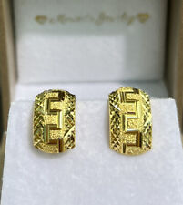 18k Solid Yellow Gold Diamond Cut Half Huggie Clip Earrings, 2.94 grams