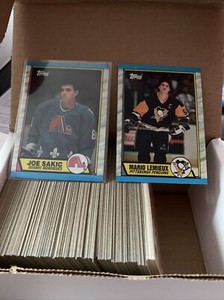 1989-90 TOPPS HOCKEY SET 1-198 SAKIC LEETCH RC ROOKIE. STICKER SUB SET INCLUDED