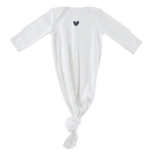 Newborn Knotted Gown Infant Soft Sleeping Gowns 0-3 months Heart - Pack of 2 - Picture 1 of 3