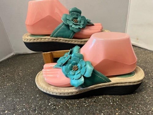 Clarks sandalo donna pelle taglia 7 1 2 verde perizoma grande fiore perline slide