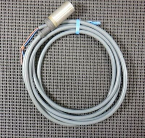 Carlo Gavazzi EI1805NACS Proximity Inductive Switch 8.2 VDC 1 KOHM - Picture 1 of 5