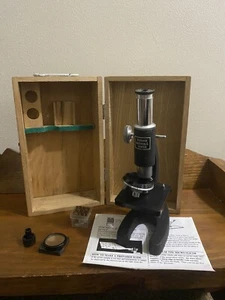 science materials center 30x, 60x, 120x microscope in wooden box - Picture 1 of 12