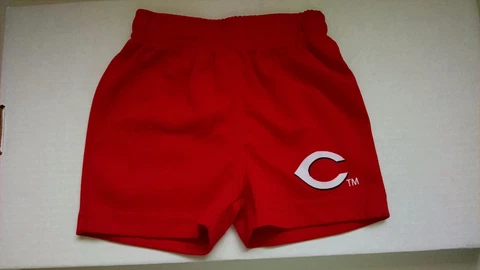 CINCINNATI REDS MLB Size Youth 6/9M boys Shorts short pants used but nice Cover