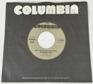 Willie Nelson and Leon Russell HEARTBREAK HOTEL (45 COUNTRY) #33404 PLAYS VG+ - Picture 1 of 5