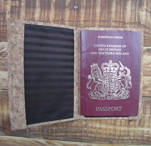 Cork material passport holder - Picture 1 of 4