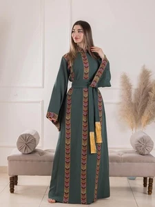 Luxury Elegant New Embroidered Green Abaya With A Belt Size 2 (40-42) - Picture 1 of 3
