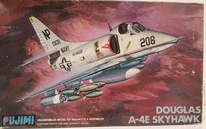Fujimi US Navy Douglas A-4E Skyhawk "scooter" 1:48 + Eaglestrike decals - Bild 1 von 6