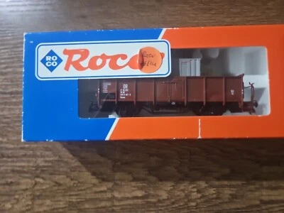 Roco 46614 German DR open wagon with container load - Image 1 of 4