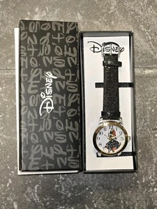 Neu! Disney Alice im Wunderland Damenuhr zweifarbig Legierung lizenziert W002901 - Bild 1 von 3