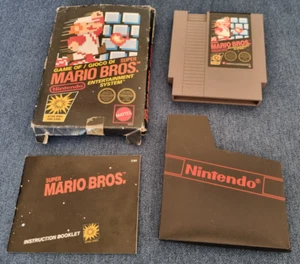 Nintendo NES Juego de Super Mario Bros Mattel Versión 5 Tornillos En Caja con Manual - Imagen 1 de 11