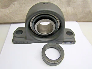 Rodamiento de bloque de almohada Fafnir RSA1-11/16" con cuello de bloqueo - Imagen 1 de 4