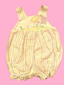 Vintage Baby Togs Baby Mädchen Osterhase bestickt 3-6 Monate Bubblesuit - Bild 1 von 5