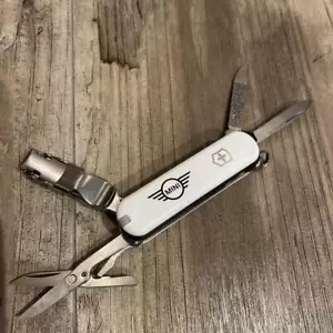 Navaja de Bolsillo Multiherramienta VICTORINOX x BMW MINI Colaboración Blanca Limitada Rara - Imagen 1 de 3