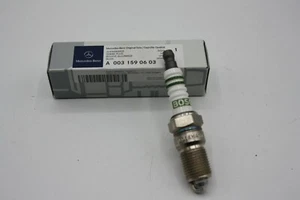 Original Mercedes-Benz Zündkerze (4 Stück) W123, W124, W201, W460, W461 - Bild 1 von 4