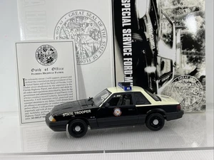 1/18 GMP 1988 Ford Mustang 5.0 Florida Highway Patrol  Police Car 9063 RARE - Picture 1 of 20