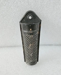 Wintage Tin Nutmeg Grater Made in West Germany - Picture 1 of 9