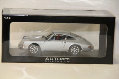 1/18 AUTOART 1967 PORSCHE 911 S, NUEVO, 77916 Foto 1 de 4