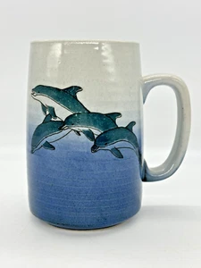 TAZA DE CERÁMICA ALTA EN FORMA DE PIEDRA DELFINES 16 OZ - Imagen 1 de 11
