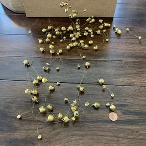 RARE FIND Vintage Small Brass Sleigh Jingle Bells Garland Approx 4. 5 Feet - Imagen 1 de 4