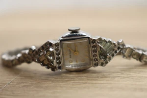 Vintage Baylor 17j Mechanical Wind Crystal Bezel And Bracelet Watch Serviced - Picture 1 of 6