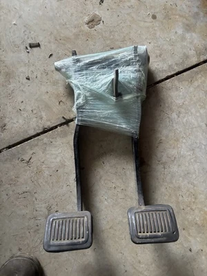 Ram 1500/4500 1989-1993 pedales de embrague/freno💎💎💎 Foto 1 de 3