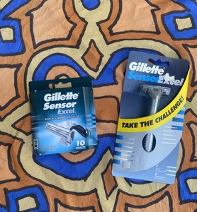 Vintage Gillette Sensor Excel NOS Metal Handle London UK 1990s +10 modern Carts - Picture 1 of 7