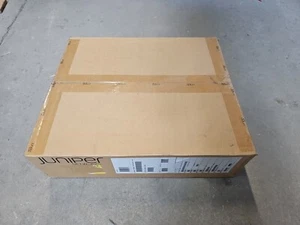 Juniper Networks SRX1K-NPC-SPC-1-10-40 Services Processing card SRX3K *1Y WRNTY* - Picture 1 of 3