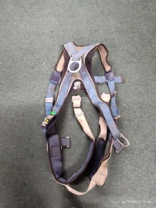 3M DBI/SALA 1108577 ExoFit Vest-Style Full Body Harness - Large - Picture 1 of 9
