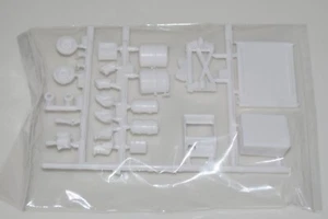 AMT PETERBILT 352 CABOVER COORS 1375/06 ⭐TEILE⭐ SATTELKUPPLUNGSTRÄGER + MEHR 1:25 - Bild 1 von 3