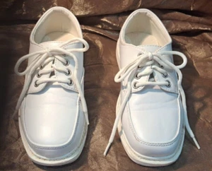 BOY'S FORMAL WHITE LACE UP DRESS SHOES 4 COMMUNION, WEDDING - SIZE 1 - WORN ONCE - Picture 1 of 8