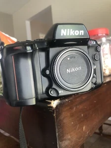Nikon N90S camera body only with batteries - Picture 1 of 12