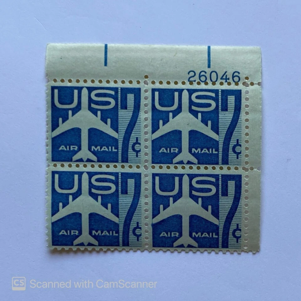 US STAMP BKL  OF 4 	US AIR MAIL 7 CENT , BLUE PLANE 		PL #			7	CENTS 	 - Image 1 of 1