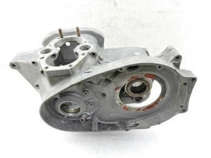 Engine Motor Cases Crankcases 1968 Triumph 650 T120R Bonneville T2390 - Picture 1 of 12