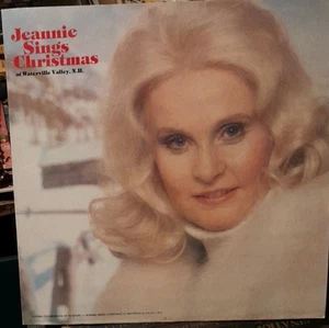Vintage Jeannie Conroy Jeannie Conroy Sings Christmas LP Vinyl Record - Picture 1 of 3