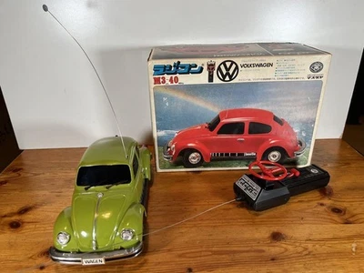 Raro radiocomando Volkswagen 1303S vintage scala 1/16 minicar verde con... - Immagine 1 di 4
