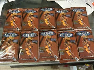 *FACTORY SEALED* 1997-98 NBA FLEER ULTRA BASKETBALL SERIES 1 PACKS (10) Hobby - Bild 1 von 1