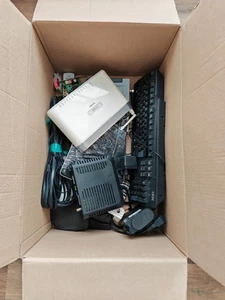 Technik Konvolut– D-Link Router, Stromspargerät, IBM Tastatur & mehr – gebraucht - Photo 1/7