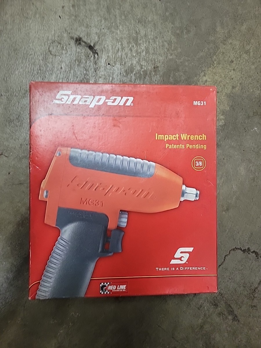 Snap-on 3/8in. Drive 1/4in. Air Inlet Automotive Impact Snap-on 3/8in. Drive 1/4in. Air Inlet Automotive Impact