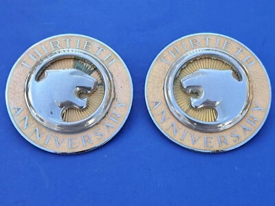 91-97 1997 MERCURY COUGAR 30TH ANNIVERSARY QUARTER PANEL BADGE EMBLEM EMBLEMS Foto 1 de 4