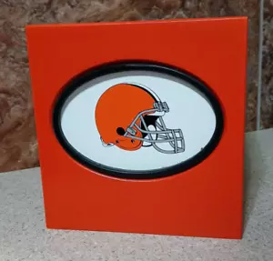 NFL Cleveland Browns Logo Casco Legno Tessuto Box Cover 6" Mq - Foto 1 di 5