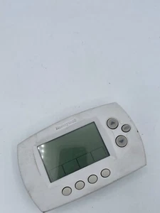 Honeywell FocusPRO TH6320WF02 Programmable Wifi Thermostat Missing back side - Picture 1 of 6