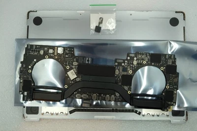  MacBook Pro 13" A1989 2018 Logic Board i5 2.3GHz 8GB 512GB & Touch ID - Image 1 of 4