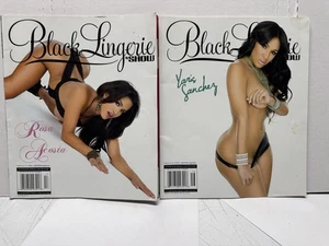 2 Lot Black Lingerie by SHOW Magazine 2012 Yaris Sanchez + 2013 Rosa Acosta - Foto 1 di 3