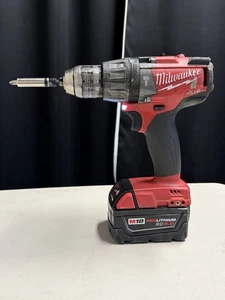 Taladro percutor/destornillador Milwaukee 2704-20 M18 combustible 1/2" con batería - Imagen 1 de 6