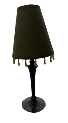 Lámpara de mesa Pottery Barn - Metal marrón Hannnered con pantalla de seda verde salvia Foto 1 de 4