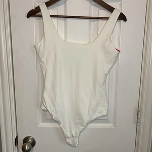 Pumiey Bodysuit Scoop Neck Thong White Soft Stretch Womens Medium NWT - Picture 1 of 3